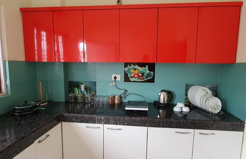 Varanasi Apartamento | Comodidad y limpieza. vive con pureza y sencillez en Varanasi