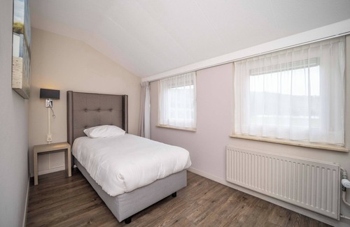 Westkapelle Hotel | Comfort and Convenience: Outdoor Pool, Free Parking, & Outdoor Activities