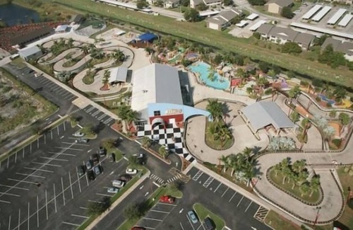 June Park Casa | Comfort and Convenience! 3 Relaxing Units, Free Breakfast, Near Melbourne Beach