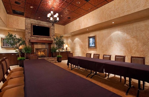 Elko Casa | Comfort and Convenience! Outdoor Pool, Parking, Pets Allowed Near Mudd Hutt!