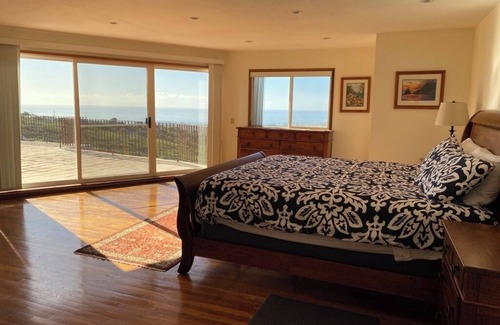 Maunalani Heights Casa | Comodidad y elegancia con impresionantes vistas de Diamond Head