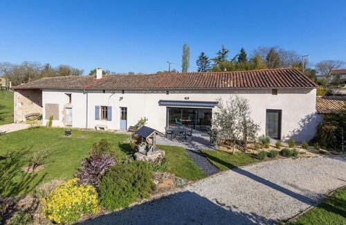 Chef-Boutonne Casa | Comfort and Nature Cottage