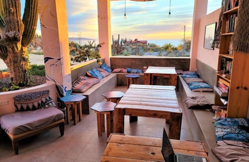 La Ventana Apartamento | Comfort and Spacious King Room #10