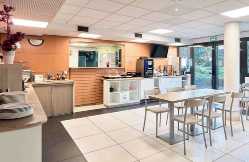 Saint-Cyr-l'Ecole Apartamento | Comfort Aparthotel Versailles Saint Cyr l'Ecole