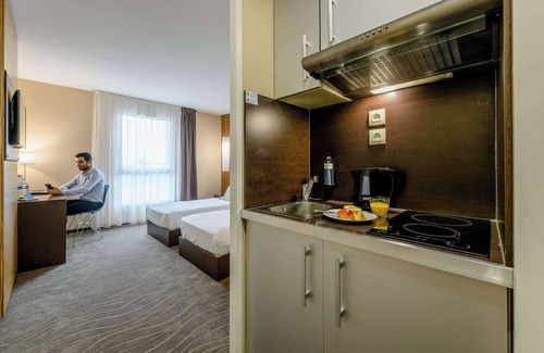 Begles Apartamento | Comfort Aparthotel Bordeaux Begles Arena