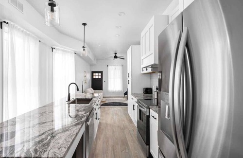 Holy Cross Casa | Comfort & Convenience in Circle City