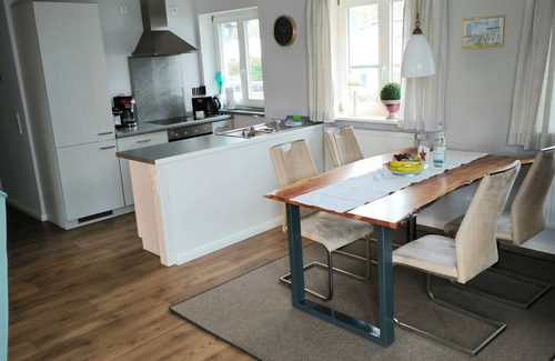 Loopstedt Apartamento | Apartamento confort SCHLEIBLICK en Haddebyer Noor, hasta 4 personas, cultura, senderismo, ciclismo