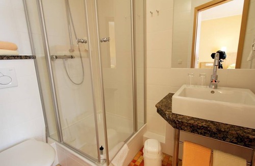 Spessart Casa | Habitación doble confort, ducha o baño, WC - Hotel u. Landgasthof Zum Bockshahn