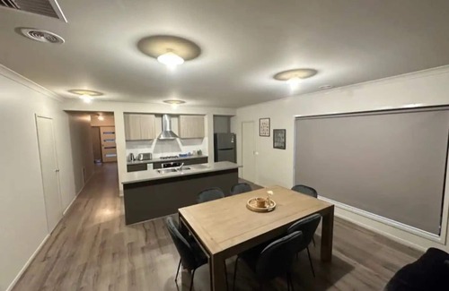 Craigieburn Casa | Comfort Heaven - Relax with the Whole Family