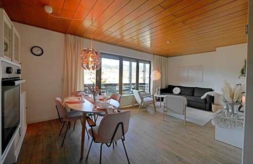 Schwalefeld Apartamento | Comfort holiday flat Schöner Ausblick*** with balcony