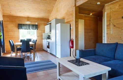 Vackelsang Chalet De Esquí | Comfort holiday home with lake location, motor boat and pool