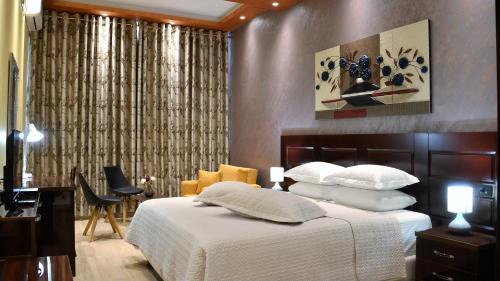 Mbrostar-Urë Hotel | Comfort Hotel