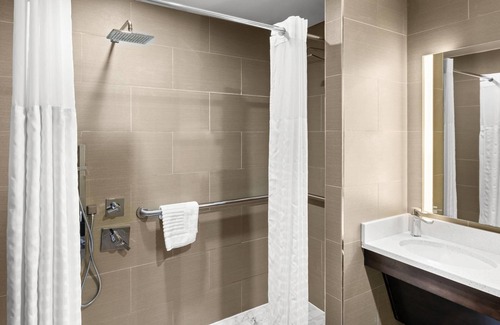 Greenwood Hotel | Comfort Inn Prospect Park - Brooklyn