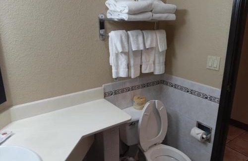 Burnet Hotel | Comfort Inn & Suites Burnet