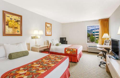 South Salt Lake Hotel | Comfort Inn & Suites Salt Lake City I-80 I-15 Downtown