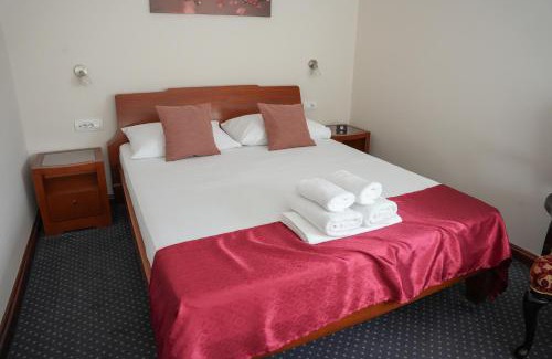 Stari Banovci Apartamento | Comfort Lodge