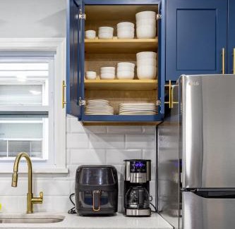 New Rochelle Apartamento | Comfort Meets Style 3BR Plus Parking