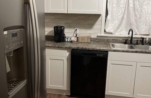 Elizabeth City Casa | Comfort near the water and University