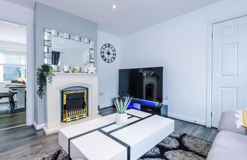 Blacon Casa | Comfort Place - 3 Bedroom House in Chester - Sleeps 6