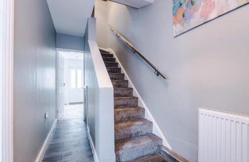 Blacon Casa | Comfort Place - 3 Bedroom House in Chester - Sleeps 6