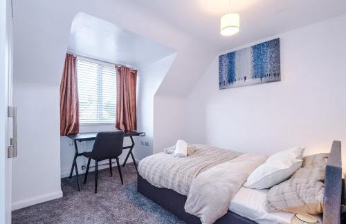 Blacon Casa | Comfort Place - 3 Bedroom House in Chester - Sleeps 6