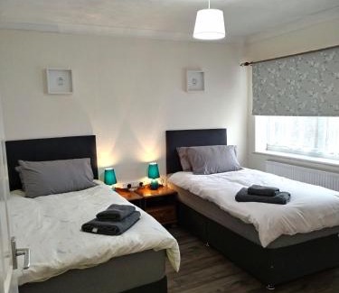 Gosport Casa | Comfort Private Rooms in Three bedroom House