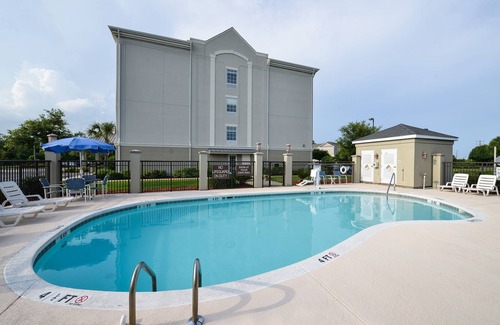 Myrtle Beach Hotel | Comfort Suites Myrtle Beach Central