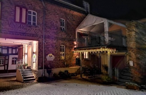 Burgschwalbach Cama Y Desayuno | Comfort triple room 4 (room 4) - Gästehaus Auszeit