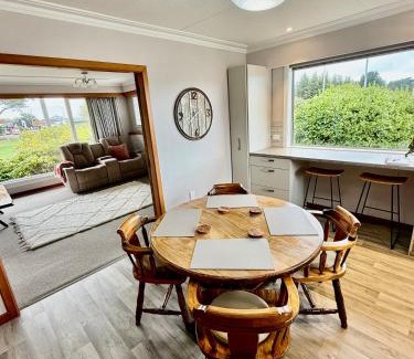 Invercargill City Centre Casa | Comfort & Warmth at Stag Lodge Near Queens Park