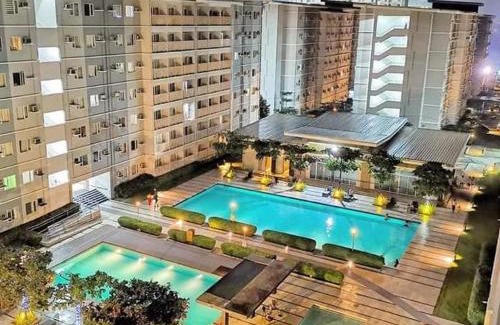 Novaliches Apartamento | Comfort zone's staycation Trees Residences near SM Fairview T5-645