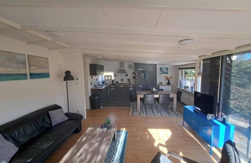 Sint Maartensvlotbrug Chalet De Esquí | Comfortable bungalow for 6 persons on Park Campanula