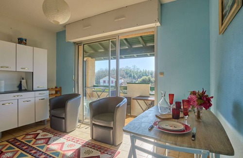 Barbotan-les-Thermes Apartamento | Cómodo T1 Bis con Balcón y Wi-Fi Gratis, Cerca de los Baños