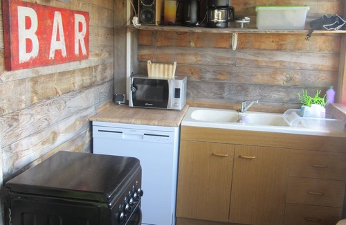 Leguillac-de-l'Auche Villa | albergue / casa 12 personas con piscina climatizada + área de spa (opcional)