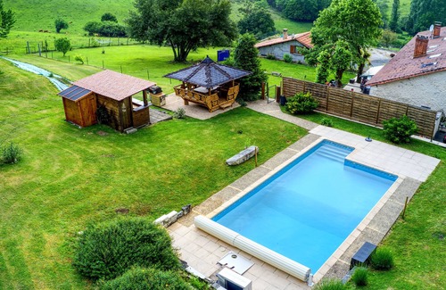 Leguillac-de-l'Auche Villa | albergue / casa 12 personas con piscina climatizada + área de spa (opcional)