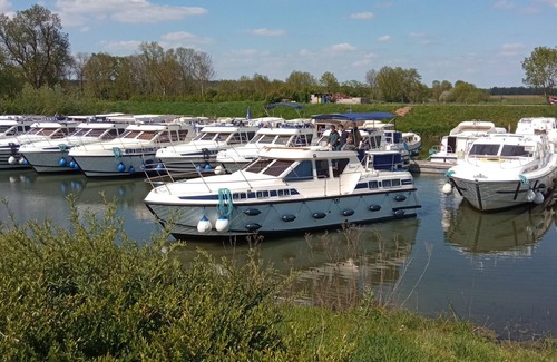 Pontailler-sur-Saone Alquiler De Eote | Barco cómodo en el muelle para 5 pers, Pontailler-sur-Saône, cerca de tiendas