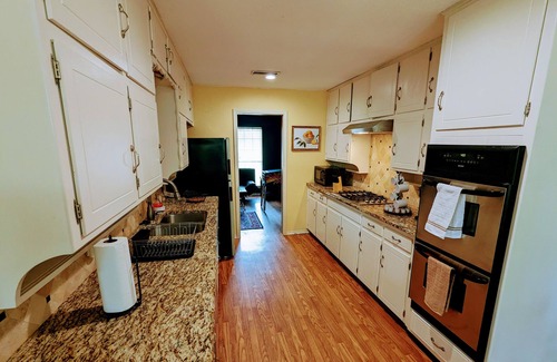 North Richland Hills Casa | Comfortable home in a convenient location **NEAR GOLF COURSE**