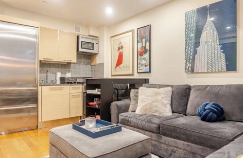 Upper East Side Apartamento | Modern and Comfortable 1 bedroom and 1.5 bath duplex apartment with terrace!