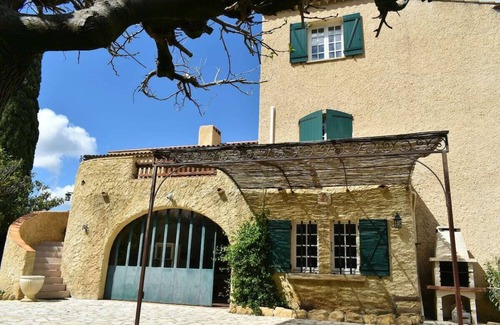 La Barben Casa | Comfortable 110m² air-conditioned gîte in the heart of Provence