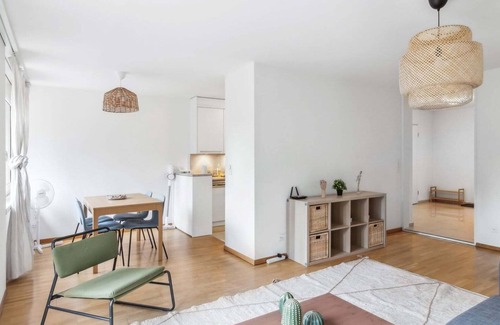 Hottingen Apartamento | Comfortable 2-Bedroom Stay in Seefeld, Zürich