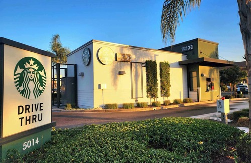 La Palma Casa | Comfortable 2 Bedrooms in Charming Home Near Disney Furnished with Amenities