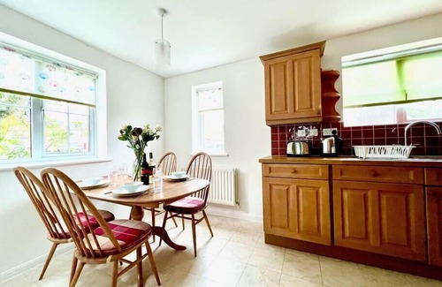 Bicester Casa | Comfortable 3 bedroomed house in Bicester