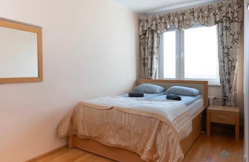 Karlikowo Apartamento | Comfortable 3city Apartment with Balcony by Noclegi Renters