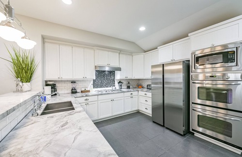Garden Oaks Casa | Comfortable 4 bedroom Home fully fence backyard, Pet Friendly