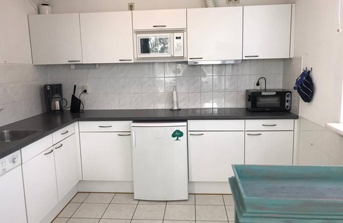 Sint Maartensvlotbrug Casa | Comfortable 6-person holiday home at walking distance from the beach, WiFi, pets allowed