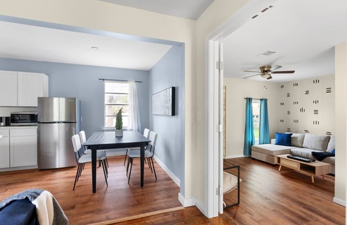 North Austin Civic Association Casa | Comfortable 6BR 3BA Home w Large Yard
