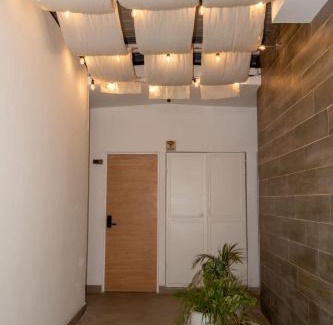 Zona 7 Apartamento | Comfortable and Beautiful Room 5 minutes from Tikal Futura H3