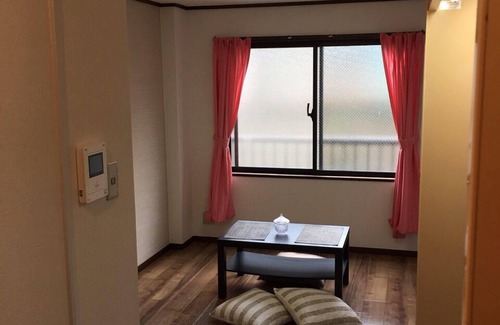 Hino Apartamento | Apartamento privado de buena ubicación donde podrá relajarse y relajarse.