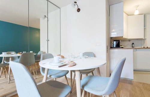Saint-Vincent-de-Paul Apartamento | Comfortable and Convenient Studio in a Lively Parisian District 🏙️✨