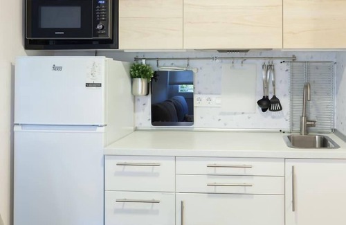 Hortaleza Apartamento | Estudio confortable y nuevo, metro Pinar del Rey en Madrid