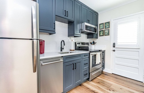 Southwest Raleigh Condominio | Comfortable and Quiet Condo near the Village and NC State